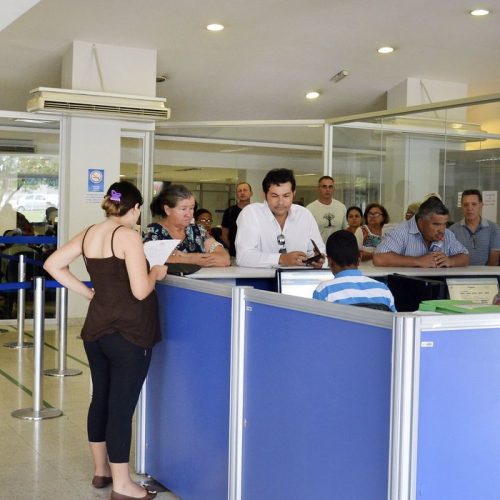 Brasília - Após mais de quatro meses de paralisação, médicos peritos do INSS retornaram hoje (25) ao trabalho com atendimento exclusivo para perícia inicial (Valter Campanato/Agência Brasil)