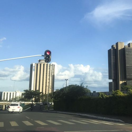 Edifício Sede Caixa Econômica Federal e Banco Central em Brasília